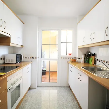 Apartmento Cerca De Playa Torrecilla Нерха